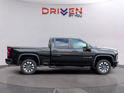 Used 2021 Chevrolet Silverado 2500 LTZ w/ Carhartt Edition image 6