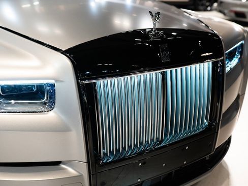 Used 2025 Rolls-Royce Phantom Sedan image 31