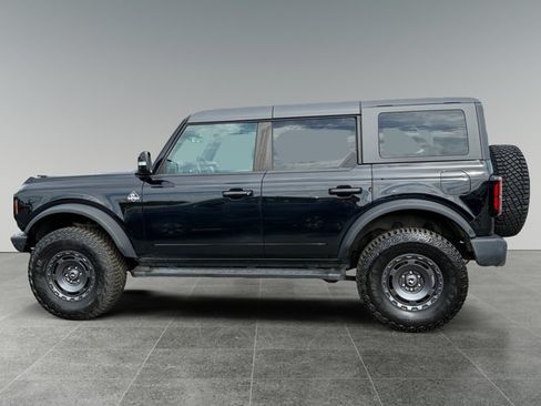 Used 2024 Ford Bronco Outer Banks AWD/4WD image 3