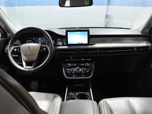 Used 2021 Lincoln Corsair FWD image 5
