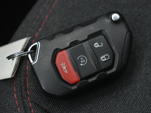 Used 2024 Jeep Gladiator Rubicon w/ Convenience Group image 35