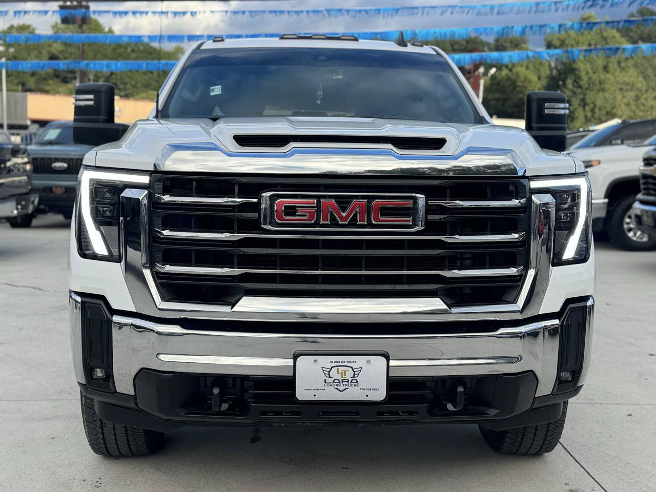 Used 2024 GMC Sierra 2500 SLE w/ SLE Value Package; AWD/4WD image 2