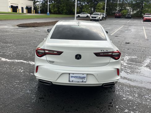 Used 2024 Acura TLX w/ Technology Package FWD image 9