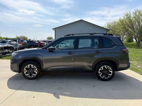 Used 2026 Subaru Forester AWD/4WD image 3