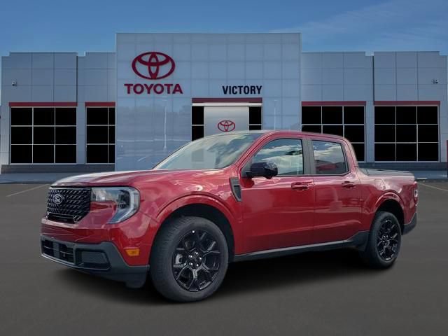 Used 2025 Ford Maverick Lariat w/ Black Appearance Package AWD/4WD image 1