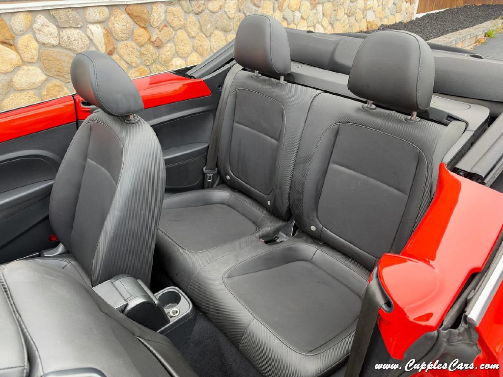 Used 2019 Volkswagen Beetle 2.0T S FWD image 6