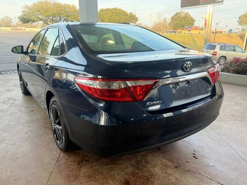 Used 2017 Toyota Camry LE FWD image 4