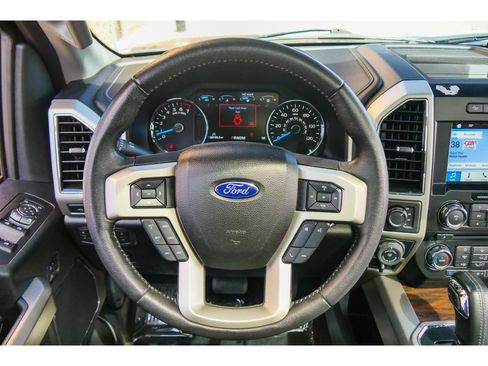 Used 2018 Ford F150 Lariat image 21