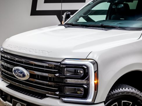 Used 2026 Ford F250 Platinum AWD/4WD image 27