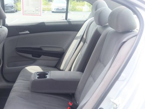 Used 2011 Honda Accord LX image 25