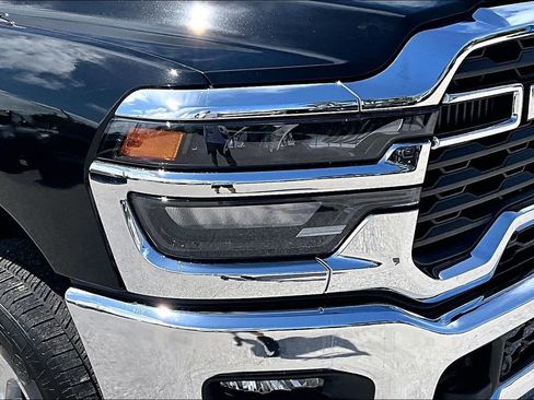 Used 2026 RAM 2500 Big Horn AWD/4WD image 32