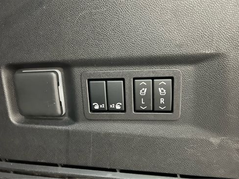 Used 2023 Chevrolet Tahoe RST w/ Luxury Package image 8