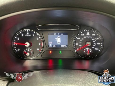 Used 2019 Kia Sorento S image 16