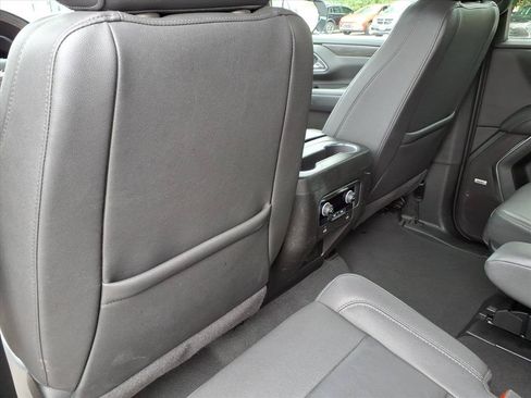 Used 2024 Chevrolet Tahoe LT AWD/4WD image 16