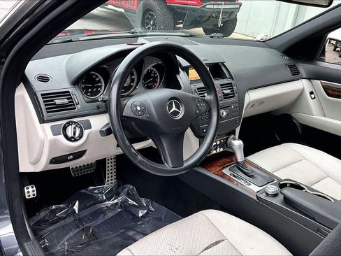 Used 2010 Mercedes-Benz C 300 Sport image 14