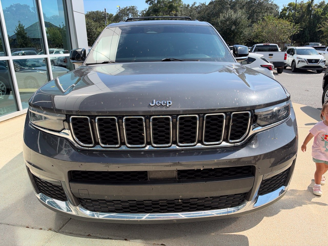 Used 2021 Jeep Grand Cherokee L Limited RWD image 2