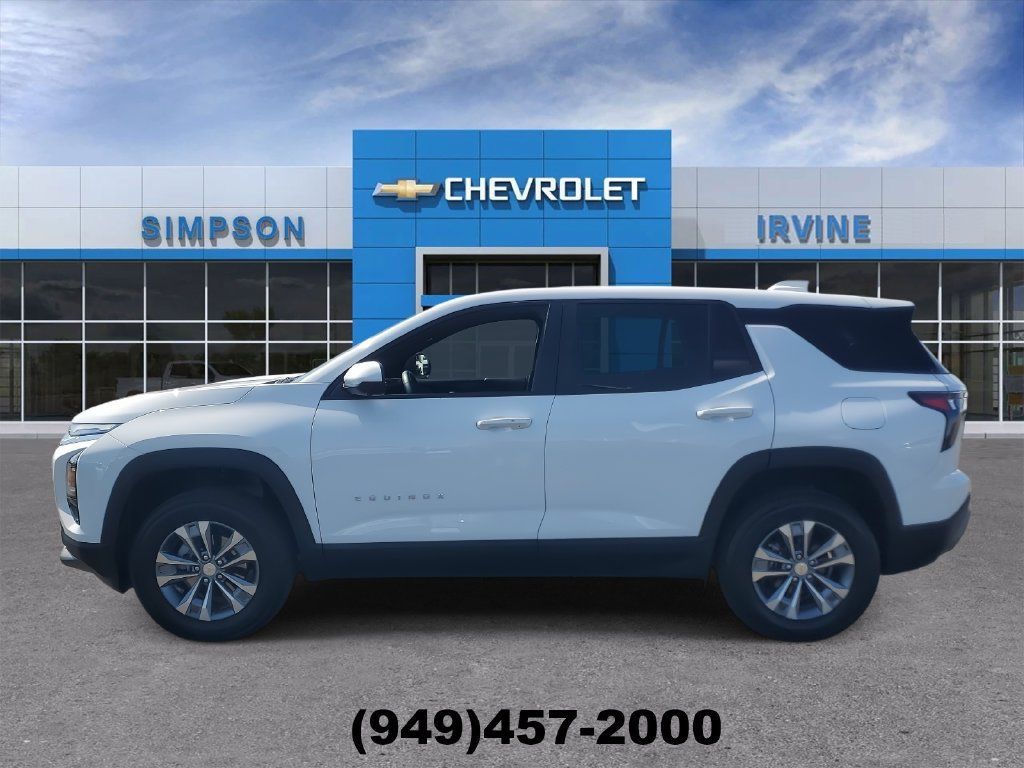 Used 2026 Chevrolet Equinox LT w/ Safety and Technology Package FWD image 5
