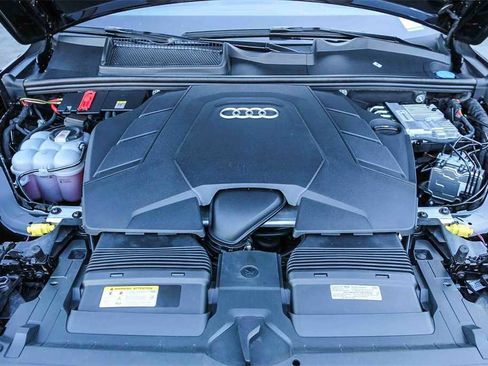 Used 2023 Audi Q7 3.0T Prestige w/ Prestige Package image 28