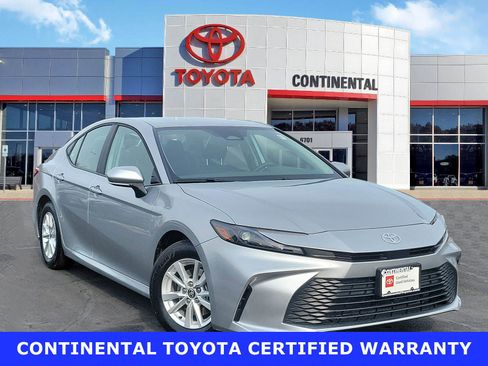 Used 2026 Toyota Camry LE image 1