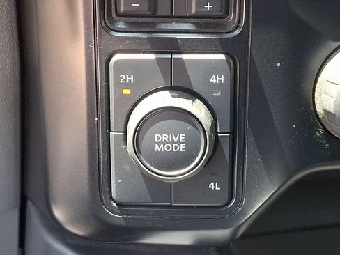Used 2024 Ford F250 XLT AWD/4WD image 22