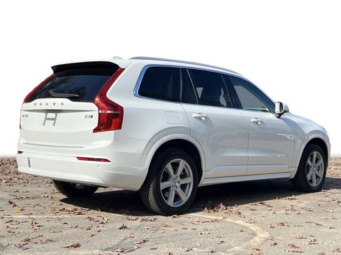 Used 2023 Volvo XC90 B5 Core w/ Protection Package Premier image 28
