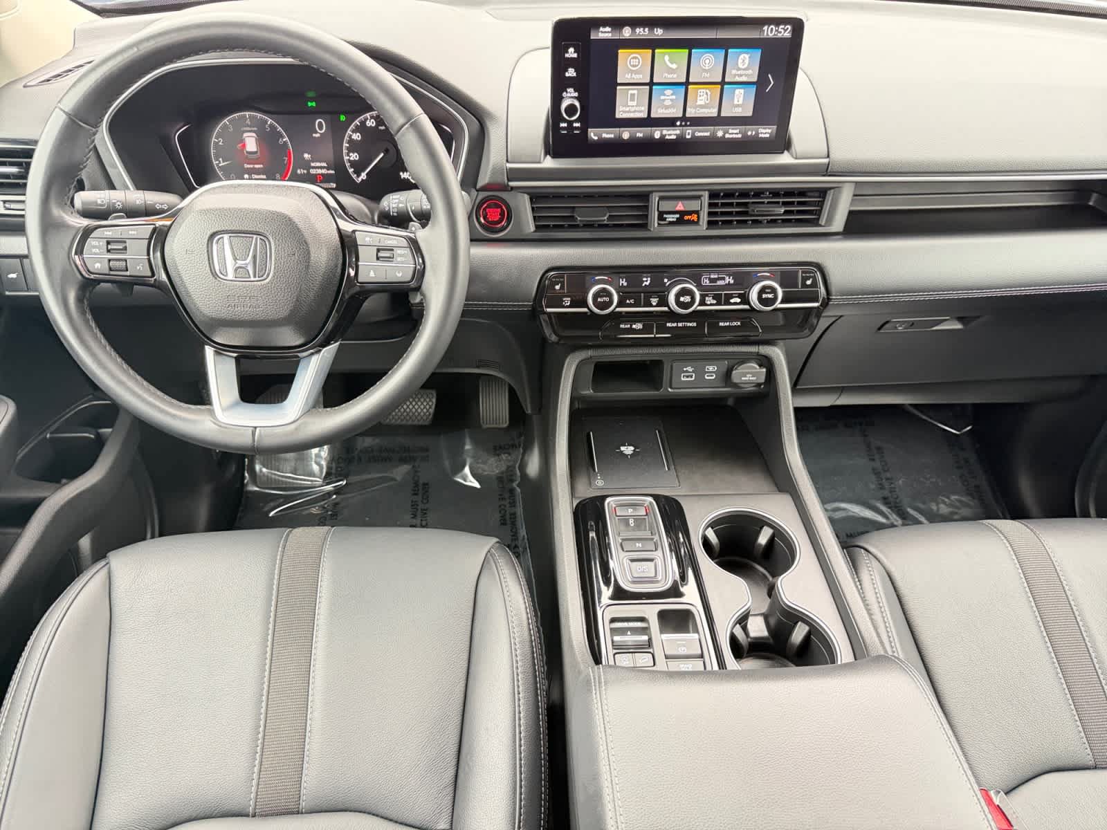 Used 2025 Honda Pilot EX-L image 6