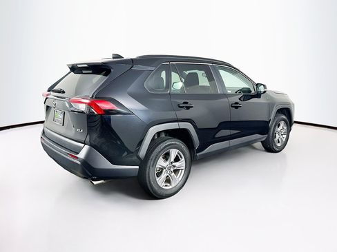 Used 2025 Toyota RAV4 XLE FWD image 9