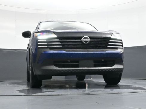 Used 2025 Nissan Kicks S image 40