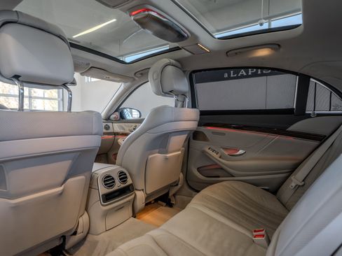 Used 2015 Mercedes-Benz S 63 AMG 4MATIC Sedan image 26