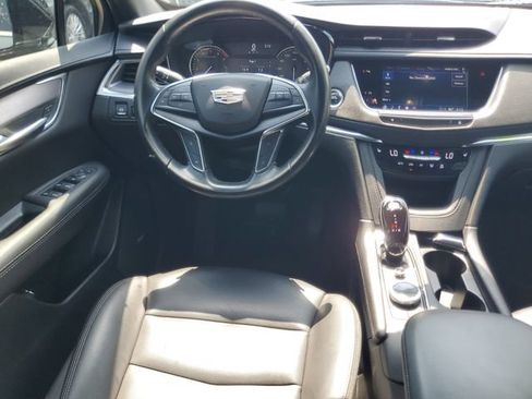 Certified 2023 Cadillac XT5 Luxury FWD image 17