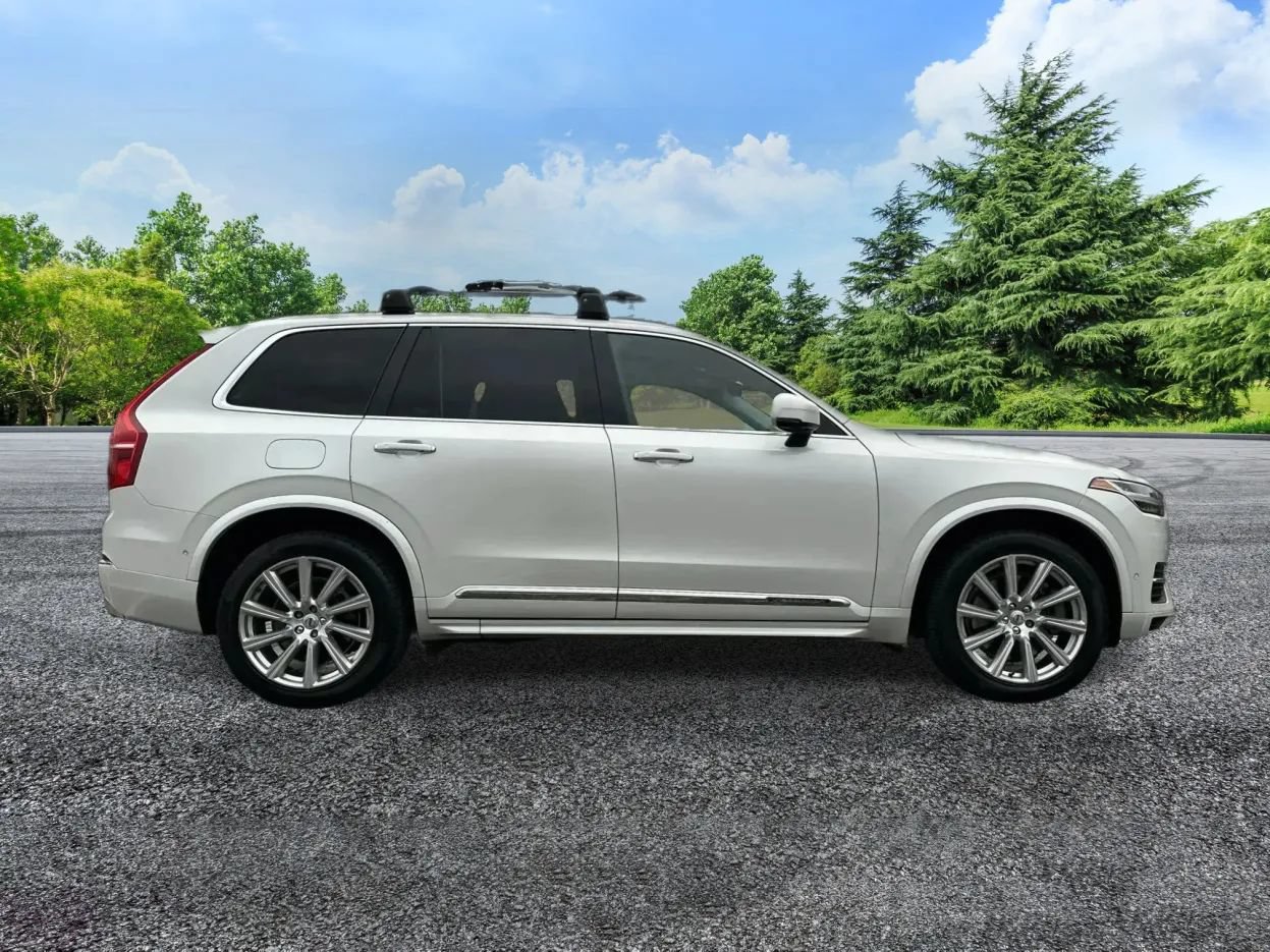 Used 2017 Volvo XC90 T8 Inscription w/ Vision Package AWD/4WD image 5