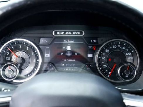 Used 2019 RAM 1500 Laramie RWD image 14