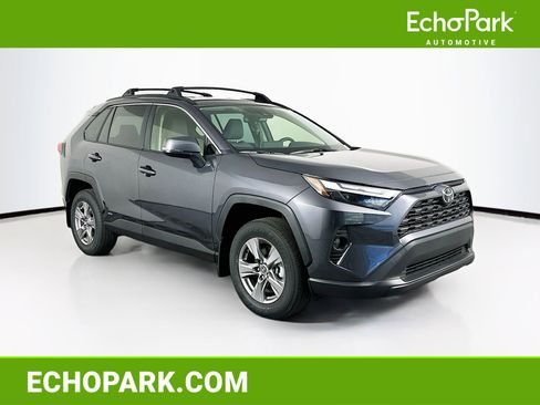 Used 2025 Toyota RAV4 XLE image 1