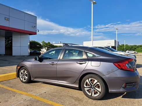 Used 2017 Honda Civic LX image 5