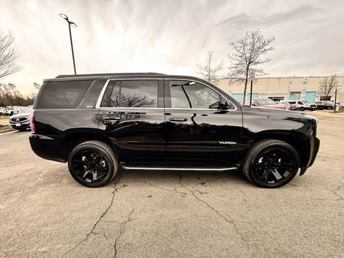 Used 2019 GMC Yukon SLT image 17