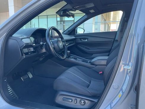 Used 2025 Honda Accord Sport image 2