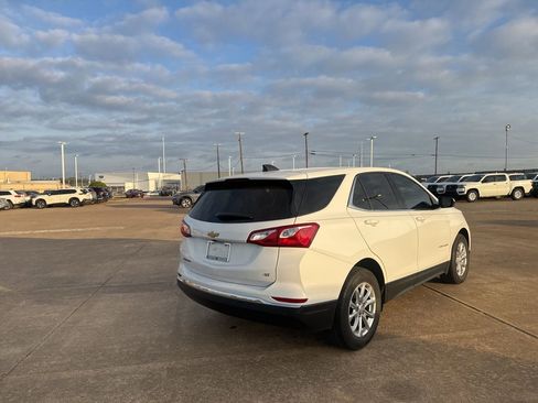 Used 2020 Chevrolet Equinox LT w/ LPO, Floor Liner Package image 18