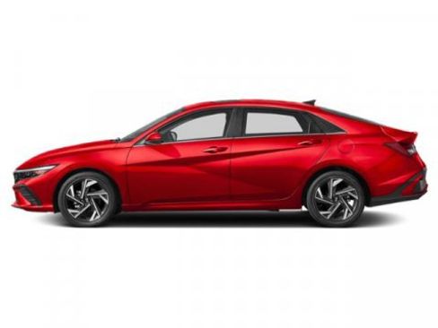 Certified 2025 Hyundai Elantra SEL image 3