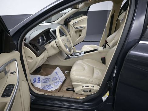 Used 2012 Volvo XC60 T6 AWD/4WD image 28