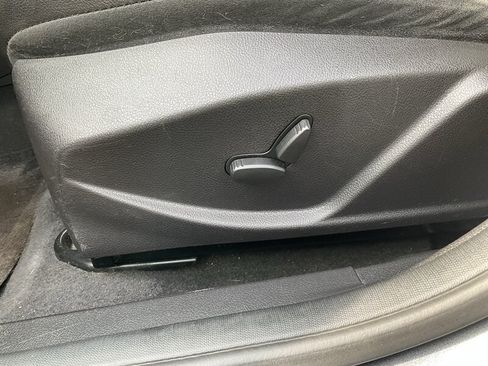 Used 2014 Ford Focus Titanium FWD image 18