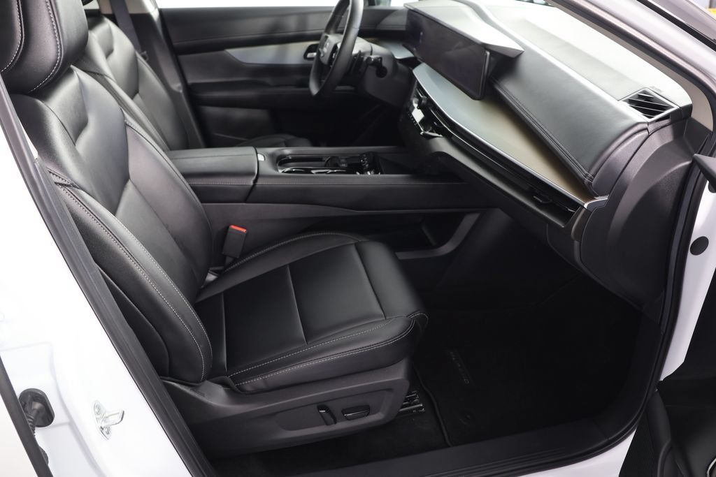 Used 2025 Nissan Murano SL AWD/4WD image 24