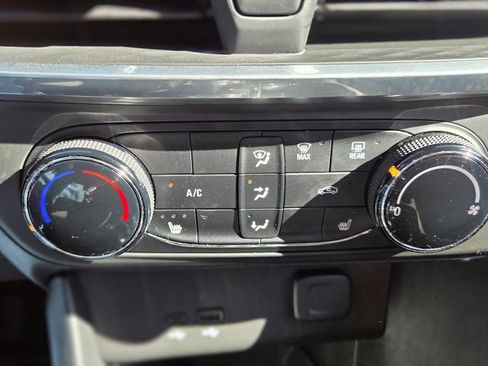 Used 2024 Buick Encore GX Preferred w/ Comfort Package image 23