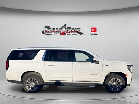 Used 2024 GMC Yukon XL Denali RWD image 8