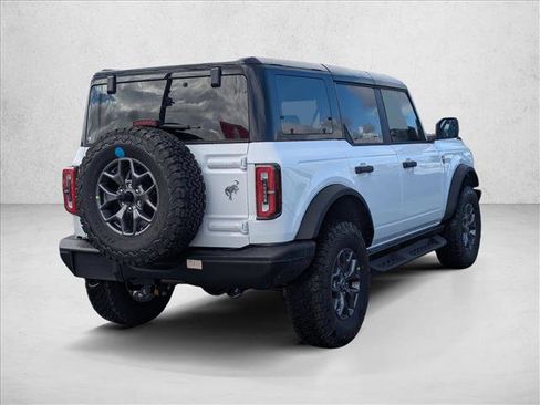 New 2025 Ford Bronco Badlands image 2