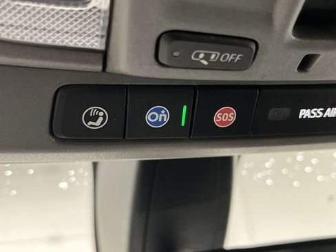 Used 2019 Chevrolet Silverado 1500 LT w/ All-Star Edition image 25