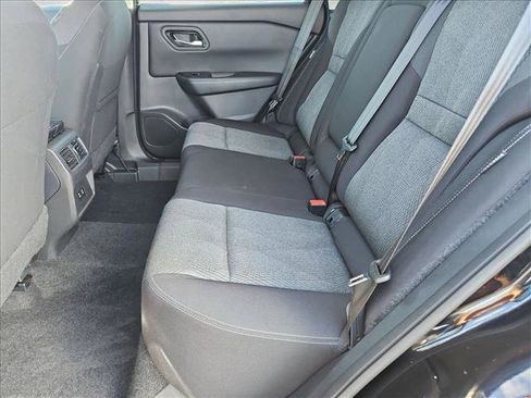 Used 2025 Nissan Rogue SV AWD/4WD image 17