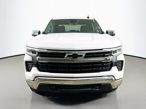 Used 2024 Chevrolet Silverado 1500 LT AWD/4WD image 2