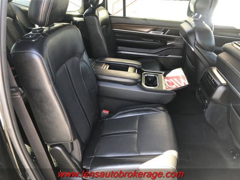 Used 2022 Jeep Grand Wagoneer Series I AWD/4WD image 20