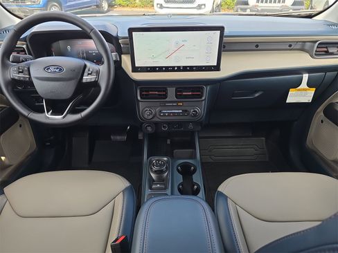 New 2025 Ford Maverick Lariat w/ 4K Tow Package image 7