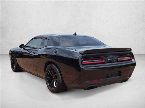 Used 2015 Dodge Challenger SRT Hellcat RWD image 6